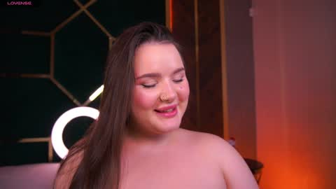 Snapshot of cuteamberr chatting on 01-12-25, 04:52 Amber online show from 01-12-25, 04:52