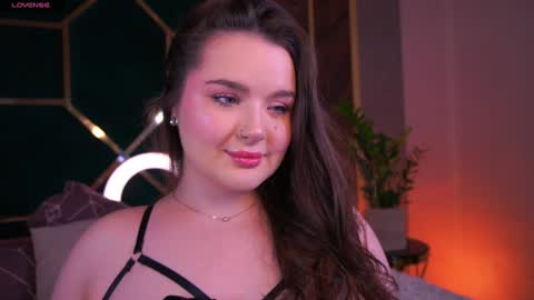 Snapshot of cuteamberr chatting on 01-22-25, 11:43 Amber online show from 01-22-25, 11:43