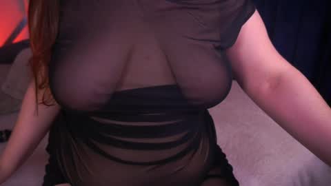 Snapshot of cuteamberr chatting on 01-27-25, 05:03 Amber online show from 01-27-25, 05:03