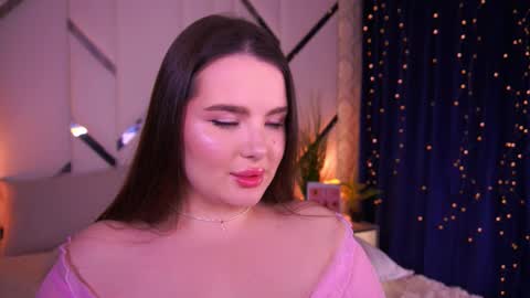 Amber online show from 02-18-26, 01:56