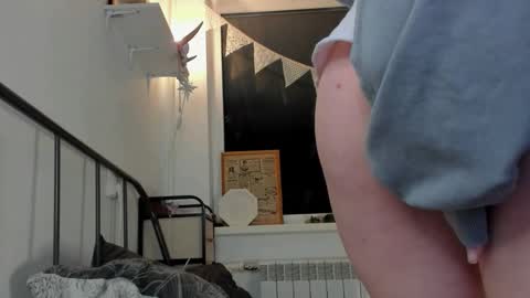 Amy online show from 01-17-26, 05:27