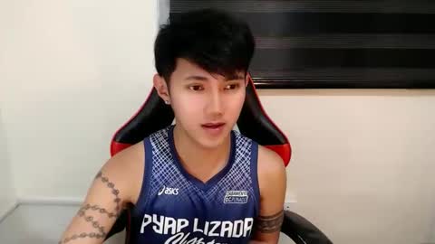 Snapshot of cuteasiancock98 chatting on 06-09-26, 05:13 Steph online show from 06-09-26, 05:13