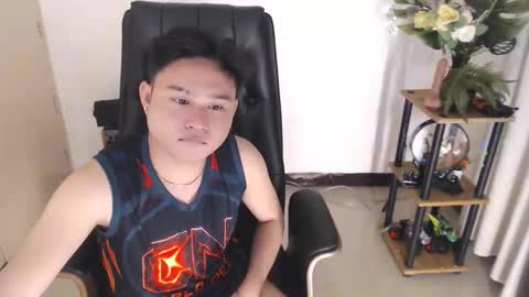 cuteasianlee online show from 01-08-26, 04:42