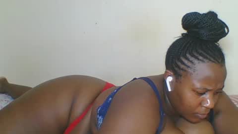 Snapshot of cuteaurel chatting on 06-26-26, 10:14 AURELIA online show from 06-26-26, 10:14