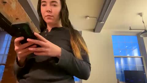 Snapshot of cuteballoons chatting on 01-19-25, 09:45 CuteBalloons online show from 01-19-25, 09:45