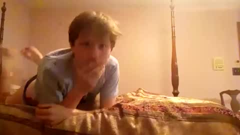 cuteboii29 online show from 02-13-25, 04:00