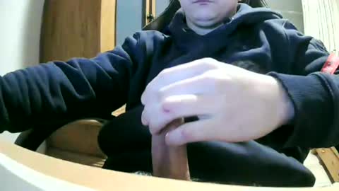 Cuteboy090 online show from 01-26-25, 07:31