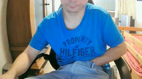 Cuteboy090 online show from 09-19-25, 03:56