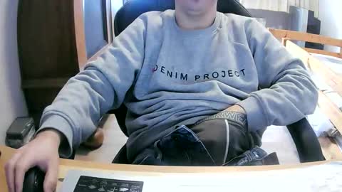 Cuteboy090 online show from 04-18-26, 10:19