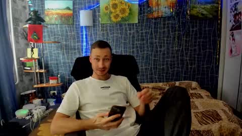 cuteboy228 online show from 01-18-26, 09:24