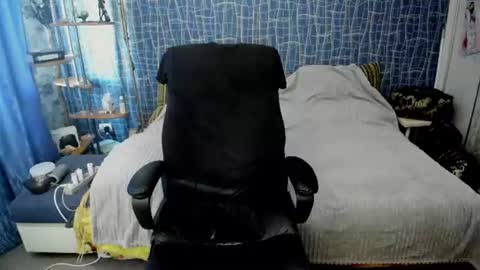 cuteboy228 online show from 07-28-26, 02:13