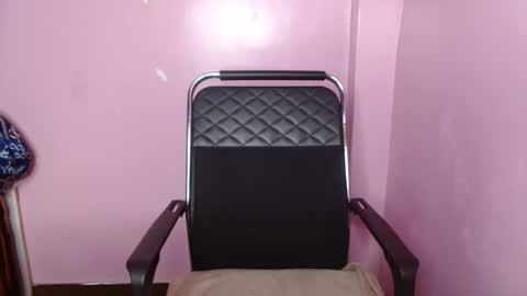 Snapshot of cutebuu chatting on 01-06-26, 07:56 cutebuu online show from 01-06-26, 07:56