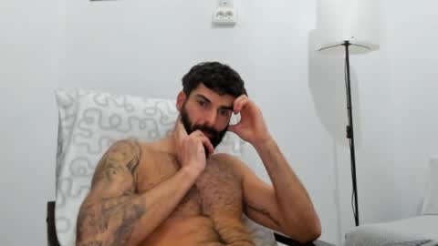 cuteeboy online show from 12-17-25, 09:10