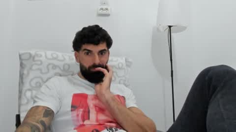 cuteeboy online show from 02-06-26, 01:25