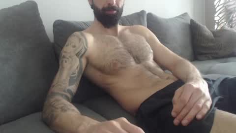 cuteeboy online show from 04-17-26, 06:27