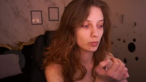 Snapshot of cuteefoxy chatting on 04-24-26, 12:40 Foxy online show from 04-24-26, 12:40