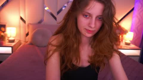 Snapshot of cuteefoxy chatting on 04-28-26, 02:27 Foxy online show from 04-28-26, 02:27