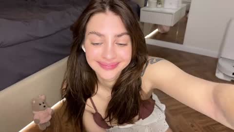 Elsa online show from 01-06-25, 07:52