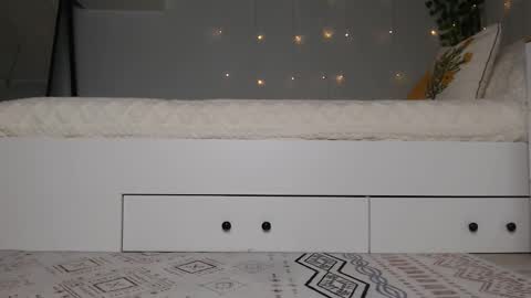 Anna online show from 03-28-26, 10:37