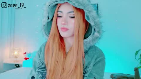 Zoe  online show from 04-19-26, 02:44