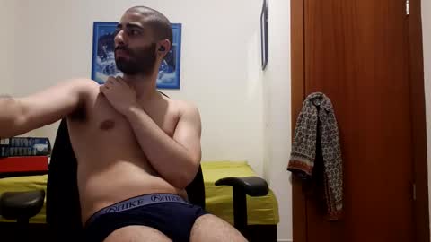 cuteguy52 online show from 06-09-26, 09:48