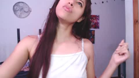 Snapshot of cutehaome chatting on 06-06-26, 12:49 haome online show from 06-06-26, 12:49