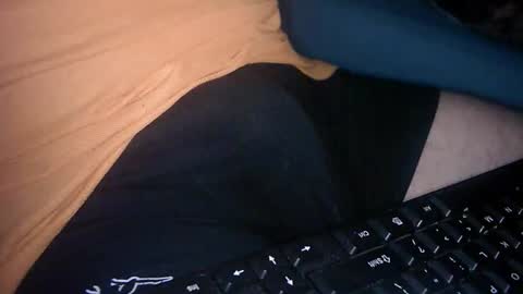 Snapshot of cuteman88 chatting on 11-24-25, 09:25 Cuteman online show from 11-24-25, 09:25