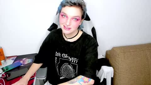 Alice online show from 12-16-24, 05:38