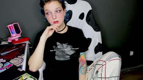 Alice online show from 01-11-25, 02:09