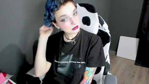 Alice online show from 01-12-25, 01:32