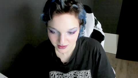 Alice online show from 01-14-25, 01:47