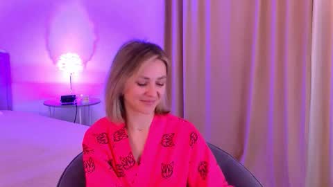 cutemirage online show from 11-13-25, 02:49