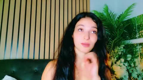 Snapshot of cuteness__girl chatting on 09-11-25, 06:24 cuteness__girl online show from 09-11-25, 06:24