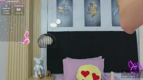 cutepetitee online show from 07-15-26, 12:43