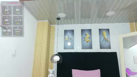 cutepetitee online show from 07-30-26, 12:04