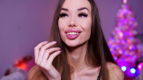 Snapshot of cutesmilebaby chatting on 12-08-24, 03:24 Rita4u online show from 12-08-24, 03:24