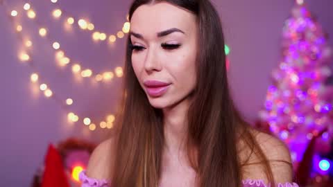 Snapshot of cutesmilebaby chatting on 12-21-24, 10:39 Rita4u online show from 12-21-24, 10:39