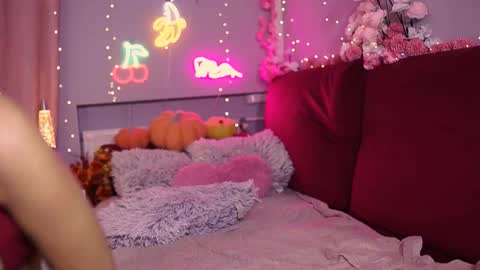 Snapshot of cutesmilebaby chatting on 09-23-25, 09:29 Rita4u online show from 09-23-25, 09:29