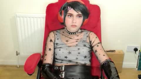 cutest_princess online show from 04-25-26, 09:56