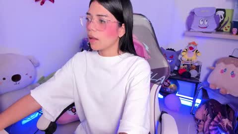 Snapshot of cutestephuwu chatting on 10-18-25, 01:08  - independent model online show from 10-18-25, 01:08