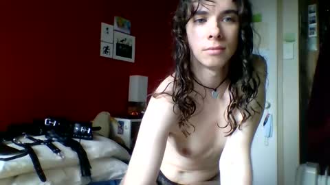Snapshot of cutetransftm chatting on 04-26-26, 01:58 JamieBoy online show from 04-26-26, 01:58