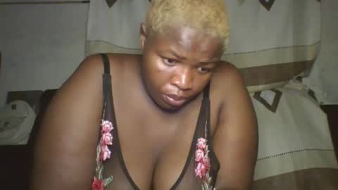 cutey_mellanin online show from 10-17-25, 02:15