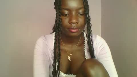 cutie_choco online show from 10-18-25, 01:01