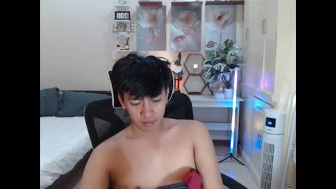 Neil Taylor online show from 11-18-25, 06:56