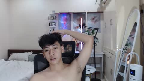 Neil Taylor online show from 11-27-25, 06:10