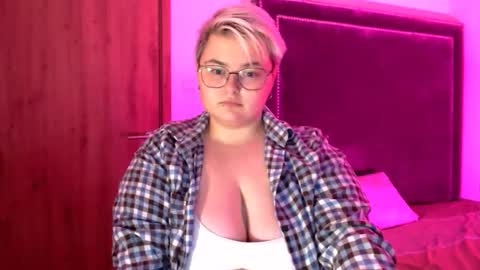 Sophie  Lilith online show from 11-23-25, 06:30