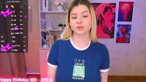 Snapshot of cutie_mili chatting on 01-27-25, 02:02 mili online show from 01-27-25, 02:02