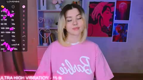 Snapshot of cutie_mili chatting on 03-05-25, 01:39 mili online show from 03-05-25, 01:39