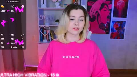Snapshot of cutie_mili chatting on 03-07-25, 06:46 mili online show from 03-07-25, 06:46