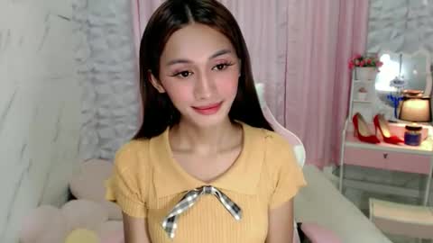 cutie_mitcha online show from 10-21-25, 03:18